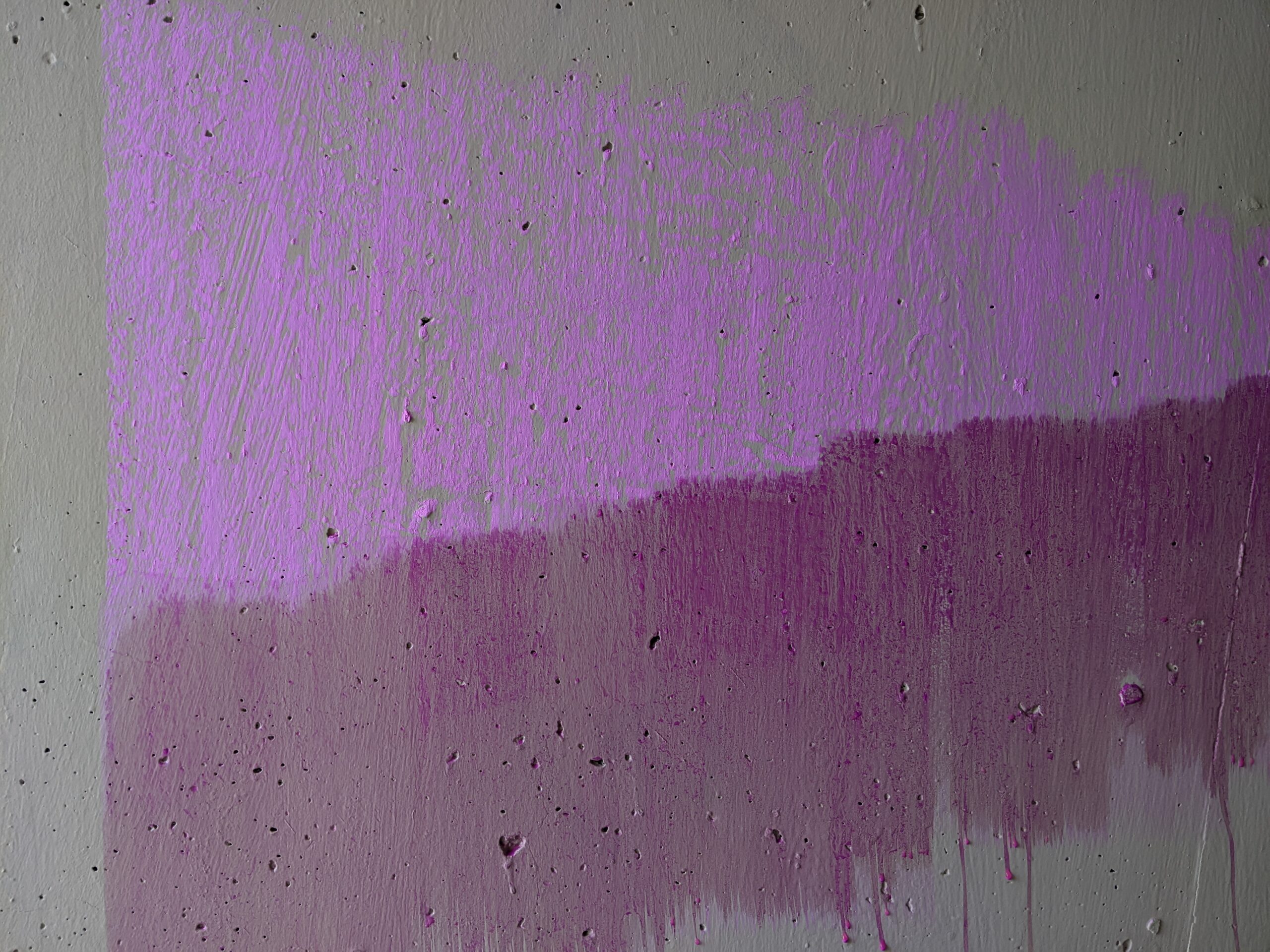 Le Dessin avec de l’eau et le pinceau